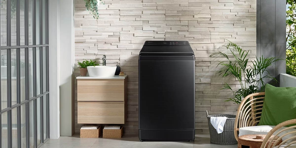 Thiết kế tối giản, màu đen mạnh mẽ